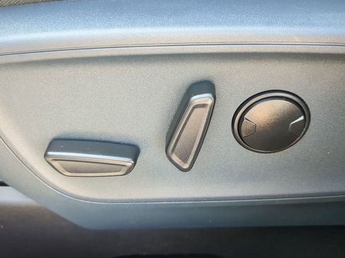 Certified 2024 Ford Maverick XLT w/ XLT Luxury Package image 26