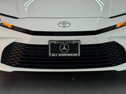 Used 2025 Toyota Camry LE w/ Convenience Package FWD image 25
