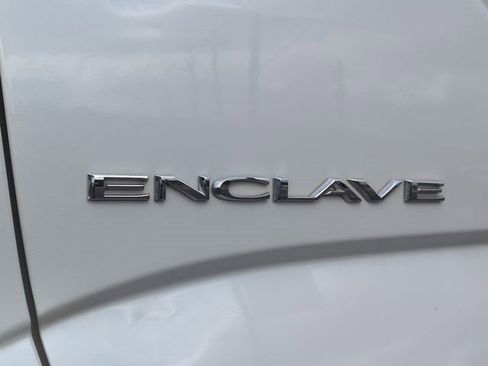 Used 2022 Buick Enclave Essence w/ Sound and Sites Package image 30