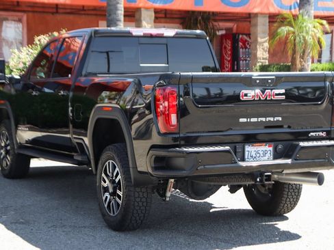 Used 2022 GMC Sierra 2500 AT4 w/ AT4 Preferred Package AWD/4WD image 6