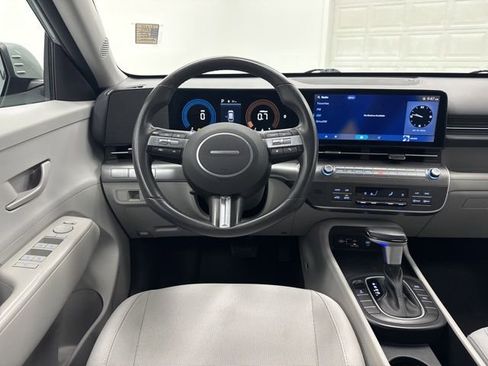 Used 2024 Hyundai Kona SEL image 21