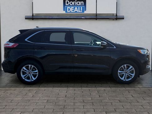 Used 2019 Ford Edge SEL w/ Equipment Group 201A AWD/4WD image 2