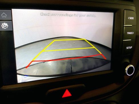 Used 2025 Kia Soul LX w/ LX Technology Package FWD image 21