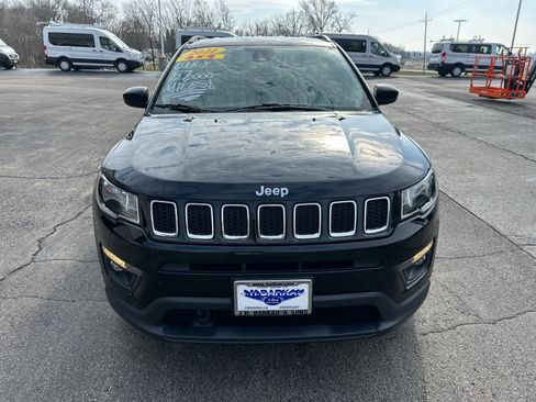 Used 2021 Jeep Compass Latitude w/ Driver Assistance Group image 8