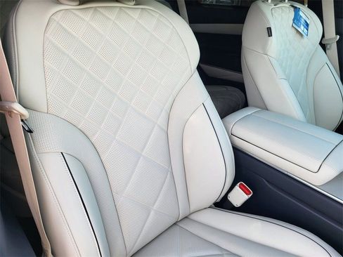 New 2026 Genesis GV80 3.5T Prestige image 15