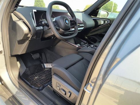 Used 2026 BMW X3 xDrive30i w/ Premium Package AWD/4WD image 2