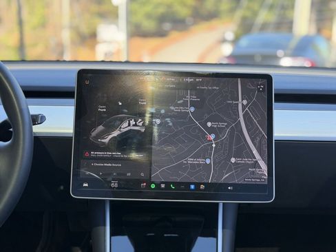 Used 2020 Tesla Model Y Performance image 45