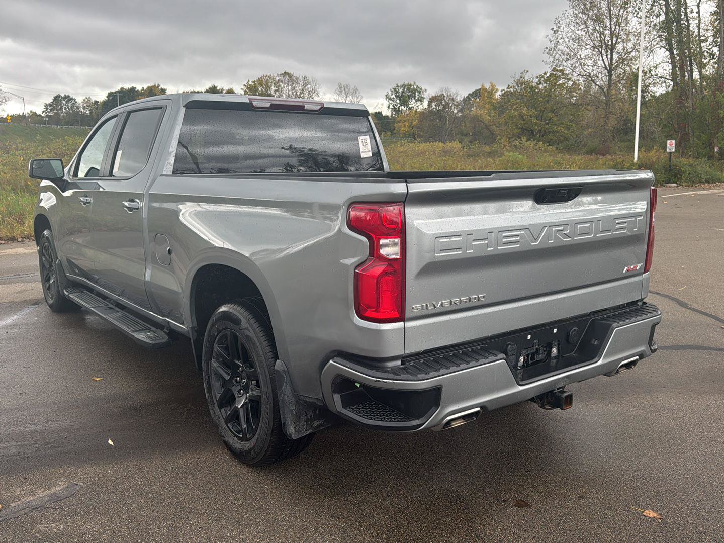 Used 2024 Chevrolet Silverado 1500 RST AWD/4WD image 3