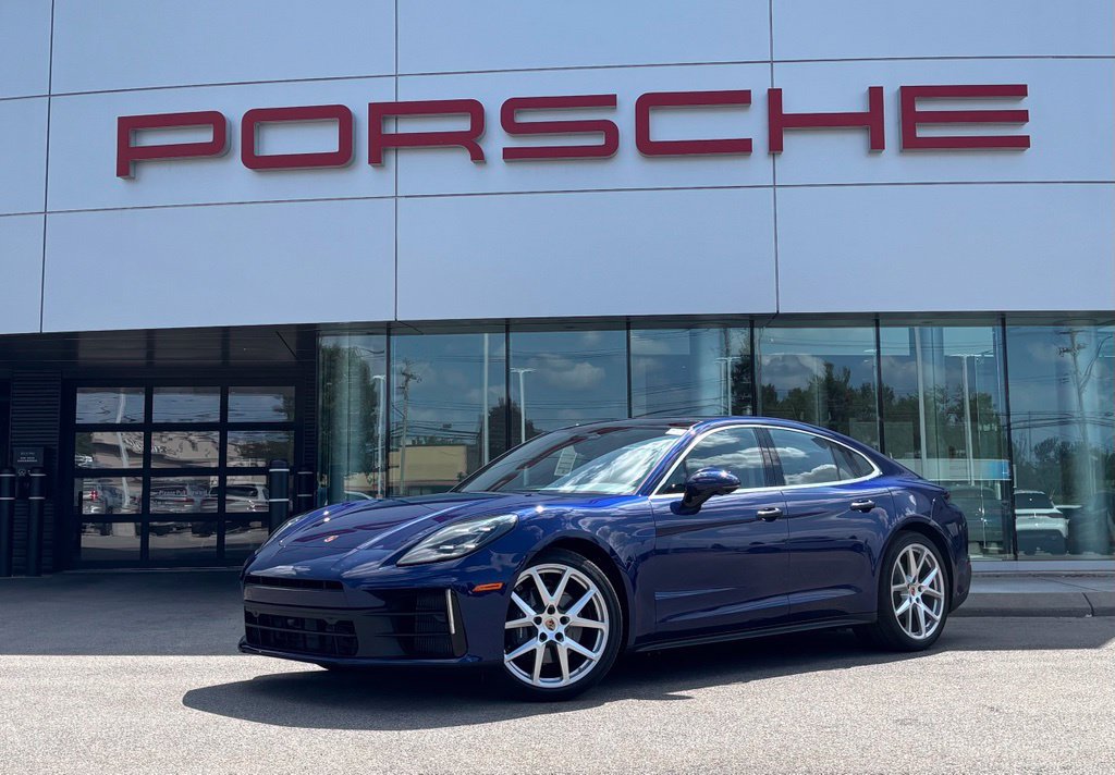 New 2026 Porsche Panamera 4 AWD/4WD image 1