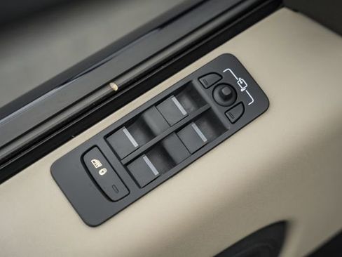Used 2021 Land Rover Discovery Sport S AWD/4WD image 35