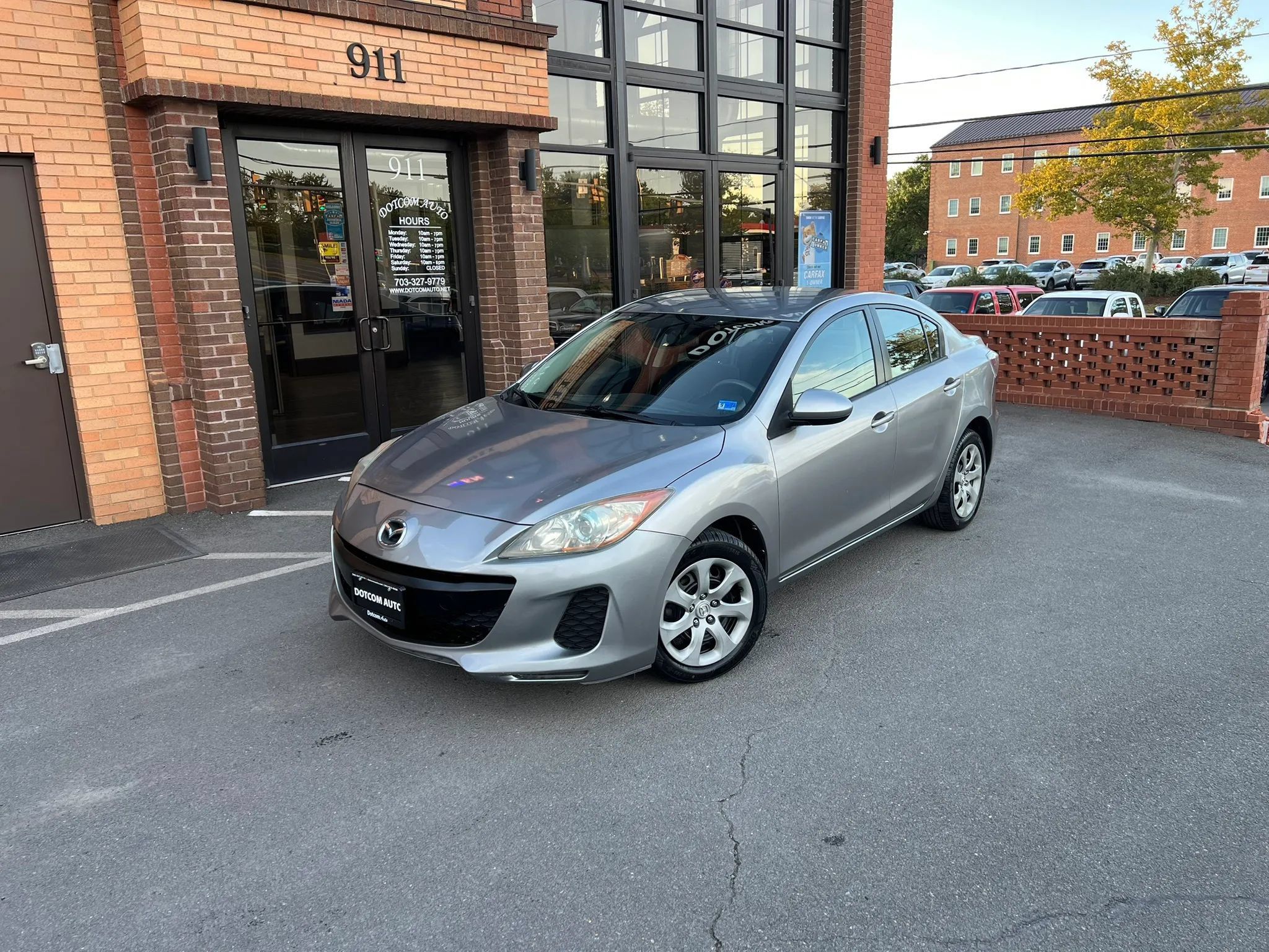 Used 2013 MAZDA MAZDA3 i Sport FWD image 1