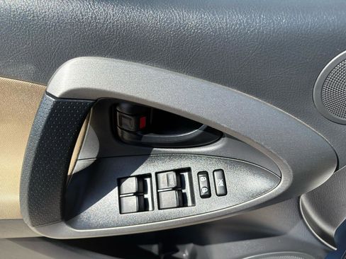 Used 2010 Toyota RAV4 2WD image 19