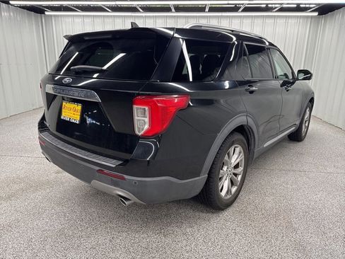 Used 2021 Ford Explorer Limited w/ Equipment Group 301A RWD image 6