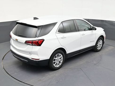 Used 2024 Chevrolet Equinox LT FWD image 16