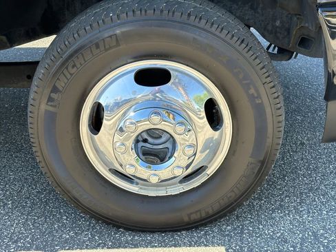 Used 2018 Ford F350 Limited AWD/4WD image 14