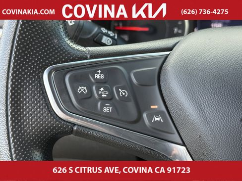 Used 2020 Chevrolet Equinox LT image 18