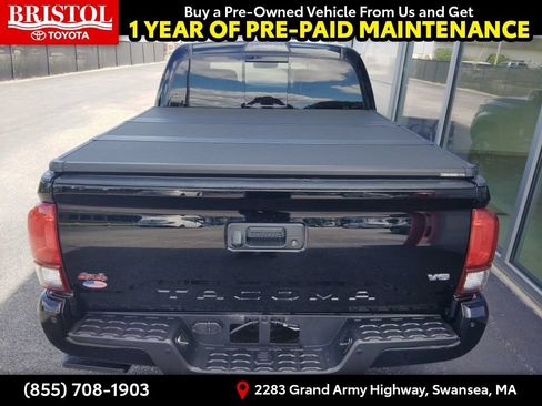 Used 2019 Toyota Tacoma TRD Sport AWD/4WD image 32