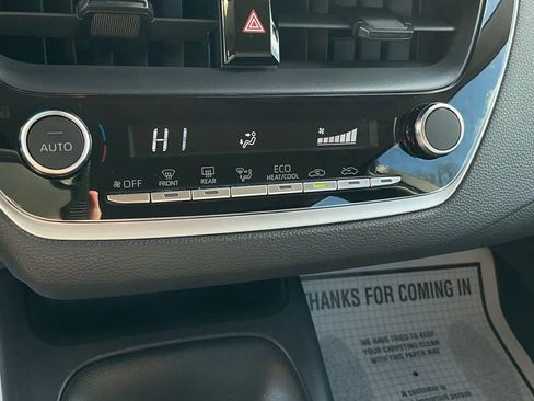 Used 2024 Toyota Corolla LE image 25