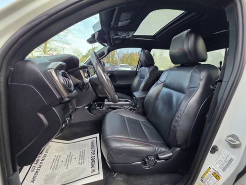 Used 2019 Toyota Tacoma TRD Pro image 11