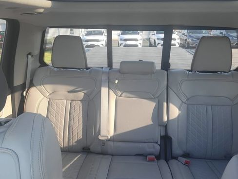 Used 2025 RAM 1500 Tungsten AWD/4WD image 25