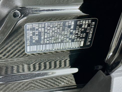 Used 2023 Nissan Rogue SL w/ SL Premium Package FWD image 12