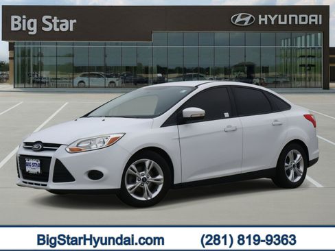 Used 2014 Ford Focus SE image 1