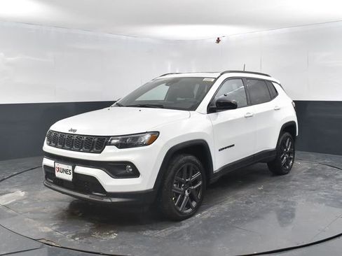 New 2026 Jeep Compass Latitude w/ Sun and Sound Group image 4