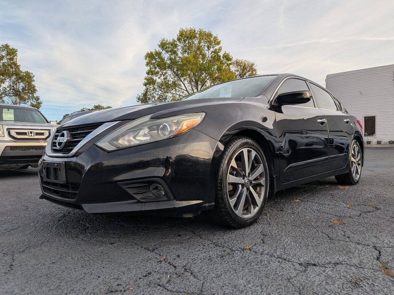 Used 2016 Nissan Altima 2.5 SR FWD image 5