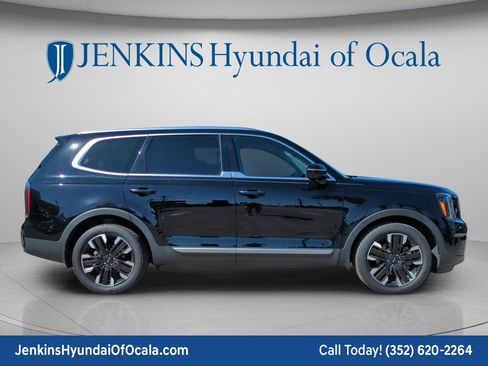 Used 2023 Kia Telluride SX FWD image 2