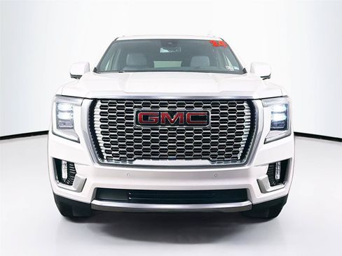 Used 2024 GMC Yukon Denali AWD/4WD image 6