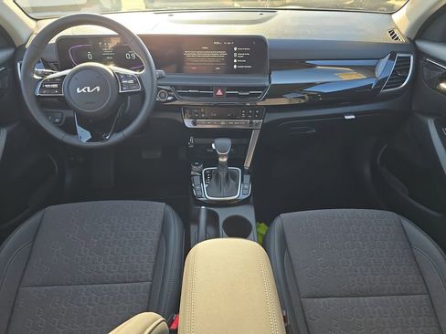 New 2026 Kia Seltos S FWD image 12