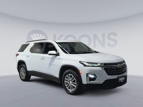 Used 2023 Chevrolet Traverse LT AWD/4WD image 2