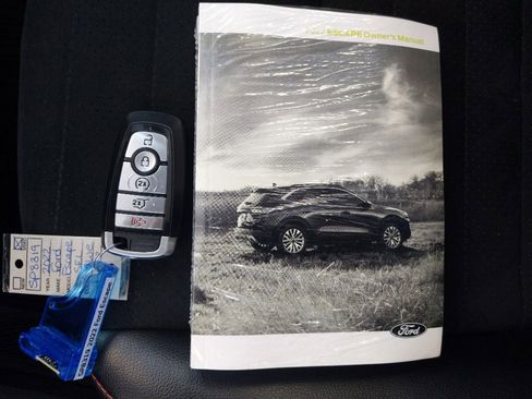 Used 2022 Ford Escape SEL w/ SEL Stealth AWD Package image 32