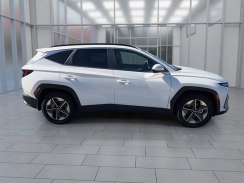 Certified 2026 Hyundai Tucson SEL FWD image 9