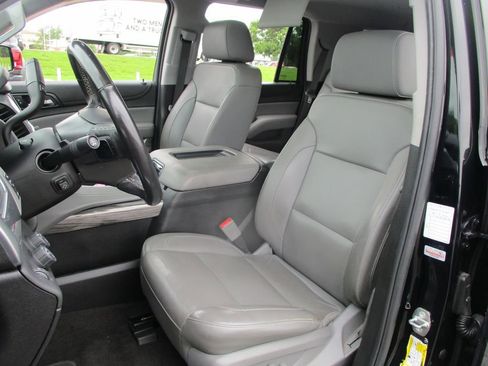 Used 2018 Chevrolet Tahoe LT AWD/4WD image 23