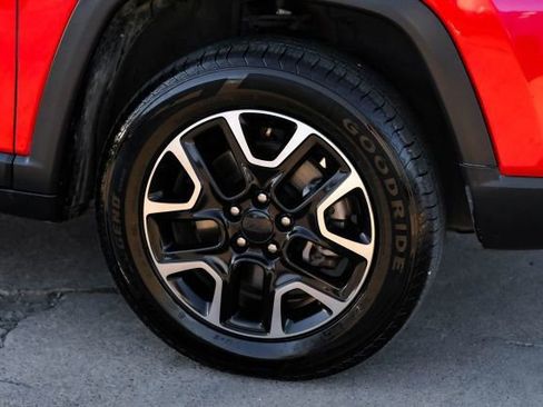 Used 2019 Jeep Compass Trailhawk image 60