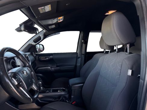 Used 2019 Toyota Tacoma TRD Sport RWD image 10