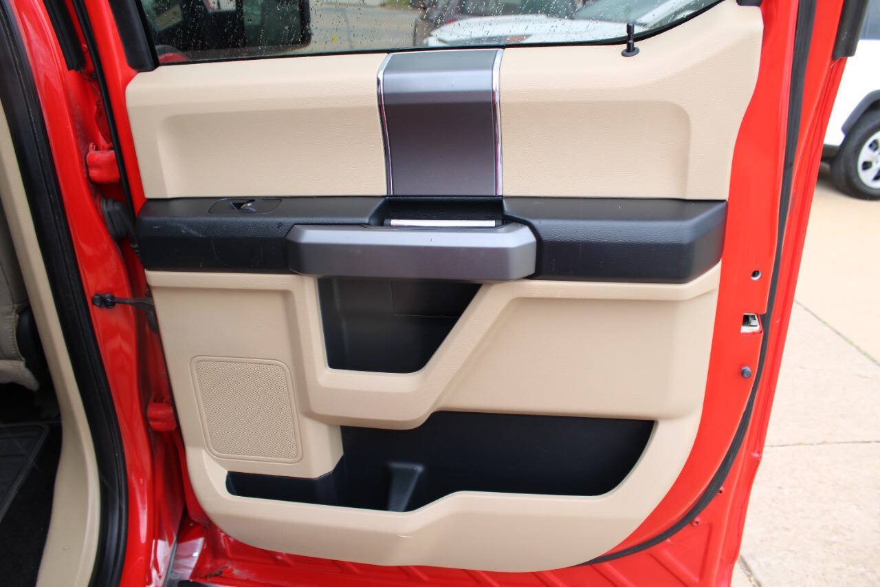 Used 2015 Ford F150 XLT w/ Equipment Group 302A Luxury AWD/4WD image 6