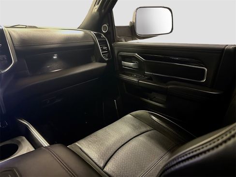 Used 2021 RAM 2500 Laramie image 25