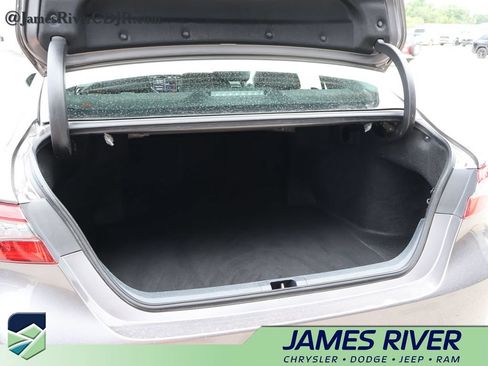 Used 2024 Toyota Camry XSE FWD image 15