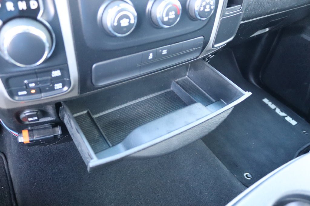 Used 2020 RAM 1500 Classic SLT AWD/4WD image 5