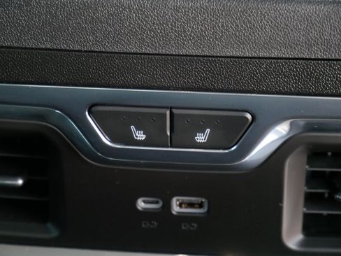 Used 2024 GMC Sierra 1500 Denali AWD/4WD image 10