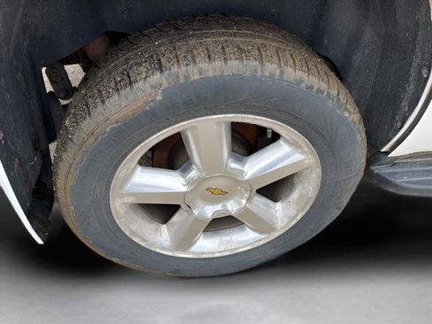 Used 2012 Chevrolet Tahoe LTZ AWD/4WD image 12
