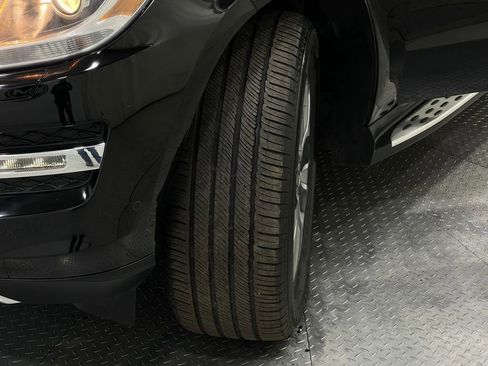 Used 2016 Mercedes-Benz GL 450 4MATIC w/ Premium I Package image 40