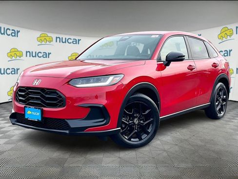 Used 2023 Honda HR-V Sport image 3