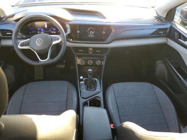 Certified 2023 Volkswagen Taos SE w/ Panoramic Sunroof Package FWD image 21