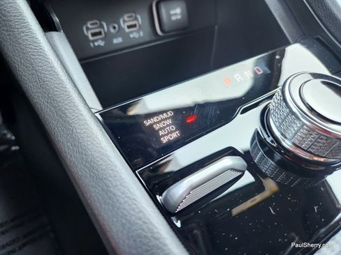 New 2025 Jeep Grand Cherokee Limited w/ Black Appearance Package image 47