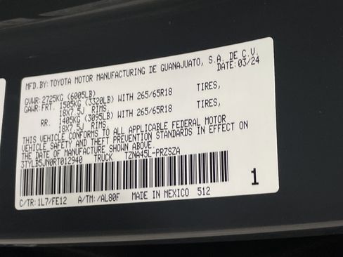 Used 2024 Toyota Tacoma TRD Sport w/ TRD Sport Upgrade Package image 36