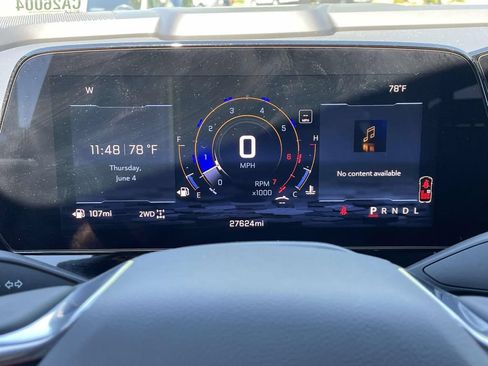 Used 2025 Chevrolet Suburban Z71 AWD/4WD image 24