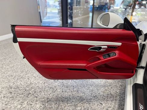 Used 2013 Porsche Boxster S RWD image 18
